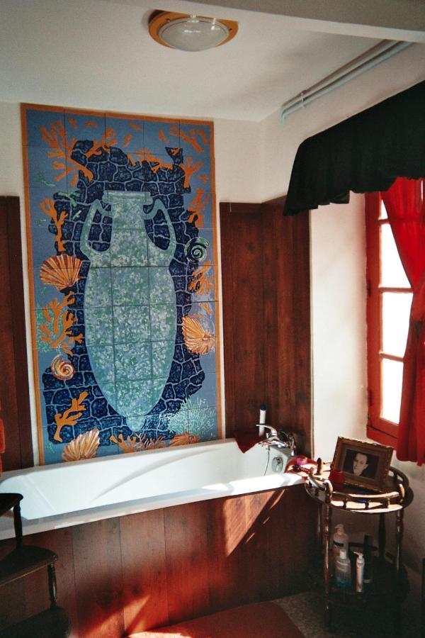 Maison Atypique Au Coeur De La Caillere Saint Hilaire Avec Grand Jardin Merigny エクステリア 写真